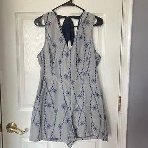 Jumpsuit size 10 BCBGeneration